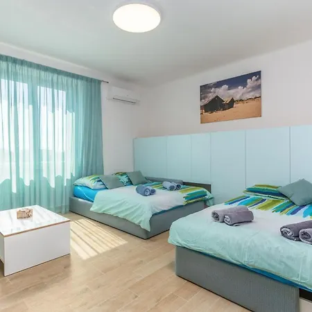 Apartmani Nena I Ilka Pula Exterior photo